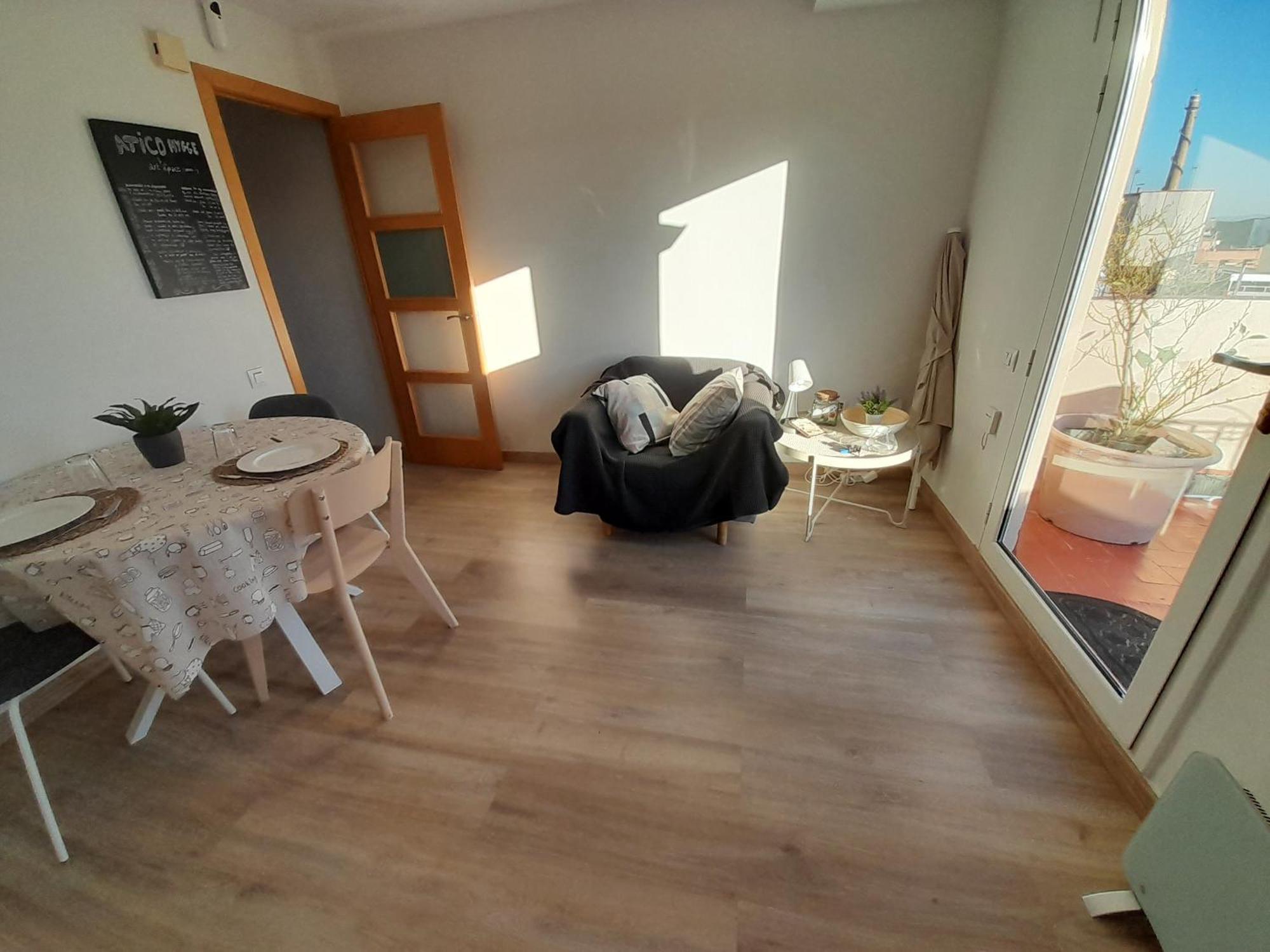 Atico Hygge & Art Space Terrassa Bagian luar foto
